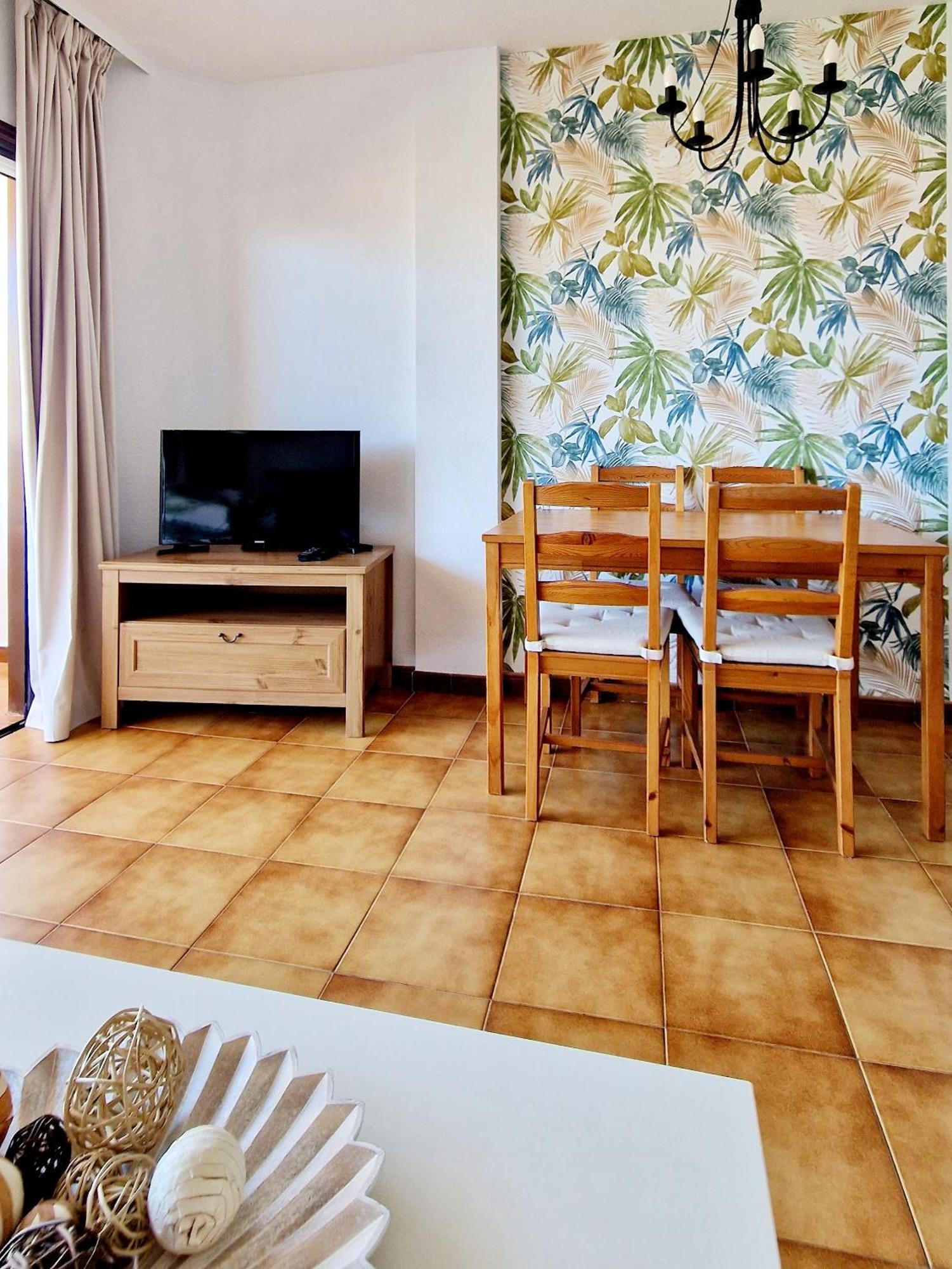 Strelitzia Apartment - Ocean View & Heated Pool Сан-Мігель-де-Абона Екстер'єр фото